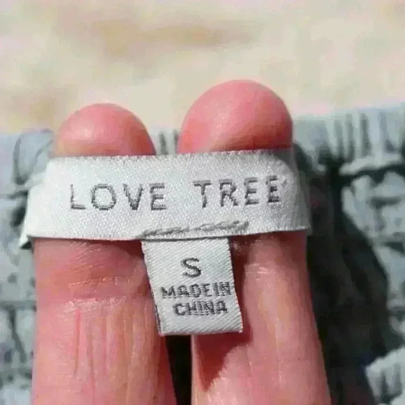 LOVE TREE Tank Top Cropped Ruched Smocked Ruffled Stretchy Coquette Women Small - Picture 4 of 8